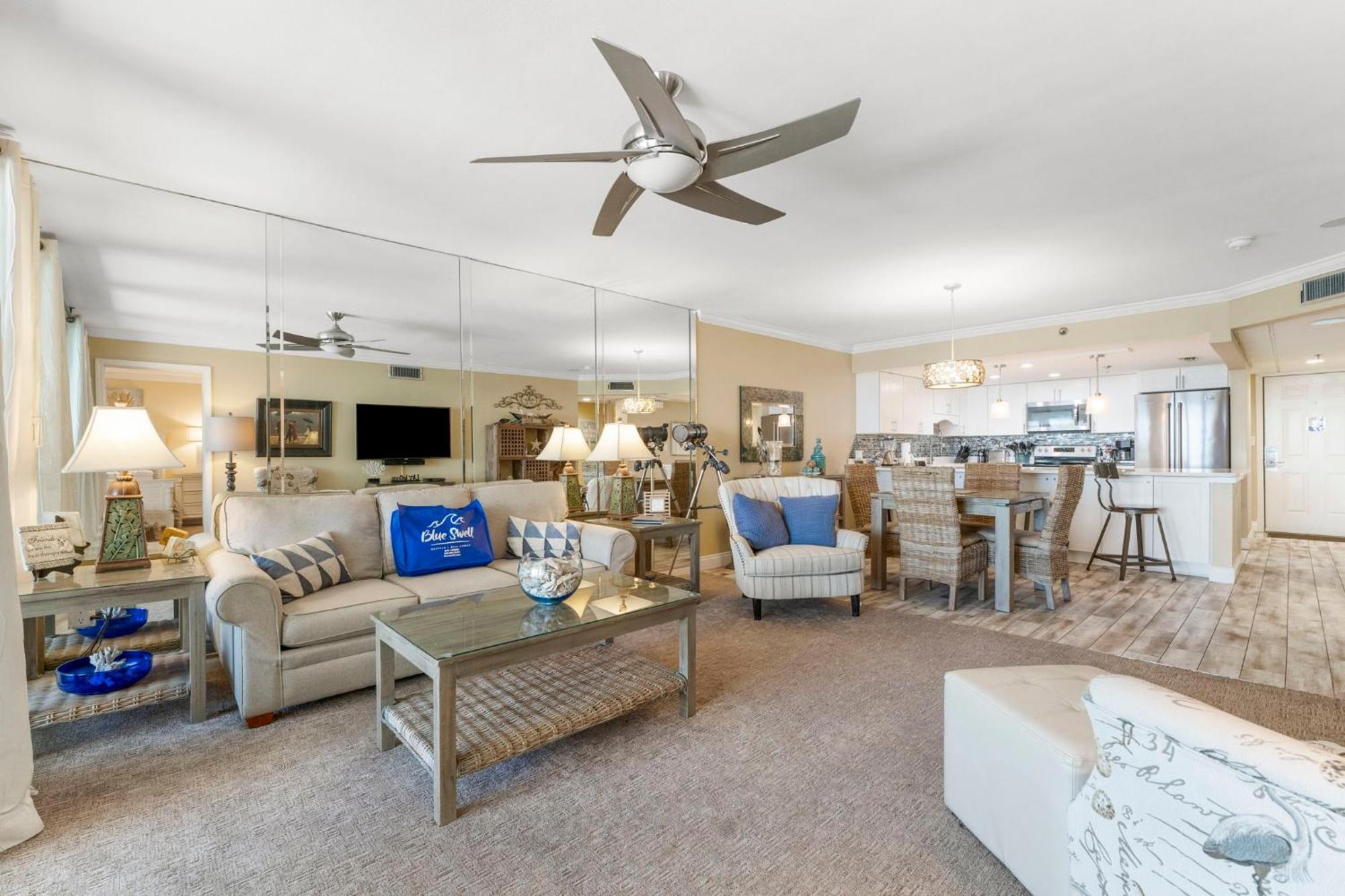 Stunning 2/2 Designer Condo W Coastal Appeal Right On The Gulf! Panama City Beach Eksteriør billede