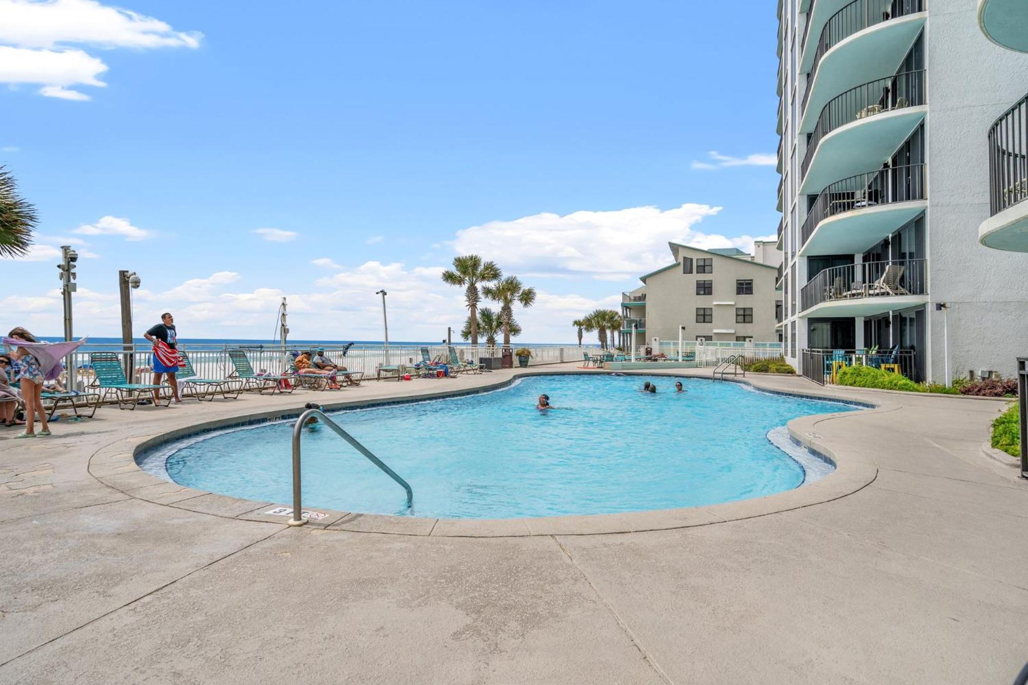 Stunning 2/2 Designer Condo W Coastal Appeal Right On The Gulf! Panama City Beach Eksteriør billede