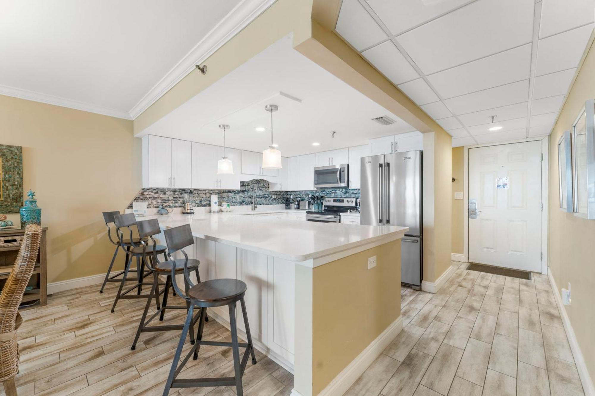 Stunning 2/2 Designer Condo W Coastal Appeal Right On The Gulf! Panama City Beach Eksteriør billede