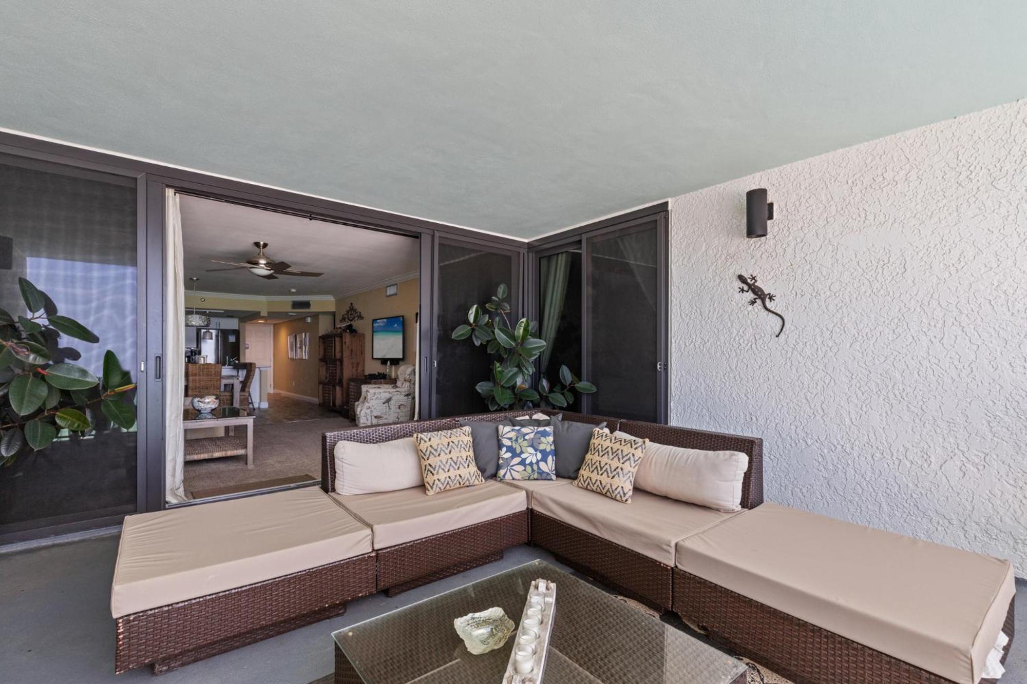 Stunning 2/2 Designer Condo W Coastal Appeal Right On The Gulf! Panama City Beach Eksteriør billede